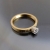 Złoty pierścionek z brylantem 0,12 ct  / BIZOE / Biżuteria / Pierścionki