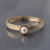 Złoty pierścionek z perłą / BIZOE / Biżuteria / Pierścionki