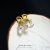 PASIÓN, Biżuteria, Kolczyki, AZUA - drobne złocone kolczyki z Kwarcami lawendowymi i Apatytami