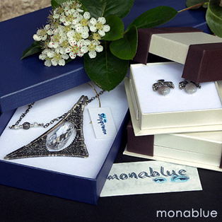 Opakowania prezentowe, monablue