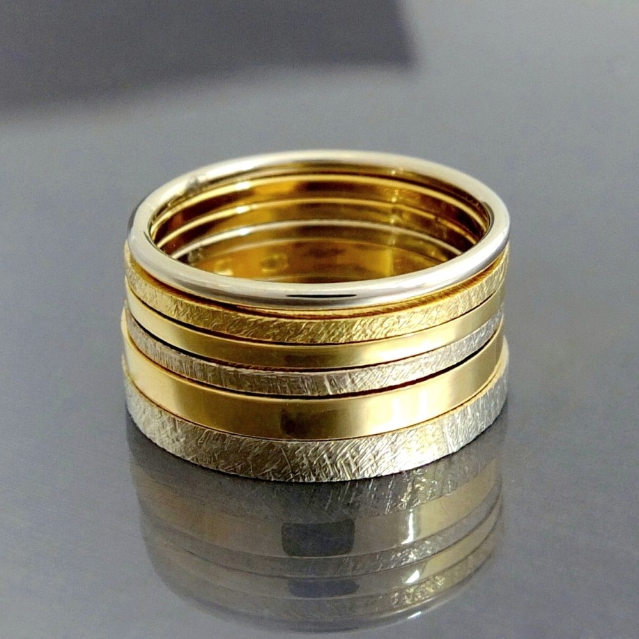 Komplet sześciu złotych obrączek- żółte i białe złoto pr. 0,585 / BIZOE / Biżuteria / Obrączki Ślubne