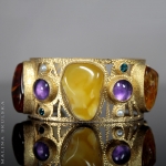 Pozłacana srebrna bransoleta z bursztynem, kamieniami i perłami - Malina Skulska w Biżuteria/Bransolety