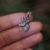 Mini broszka pin z jeleniem ze srebra / Cztery Humory / Biżuteria / Wisiory