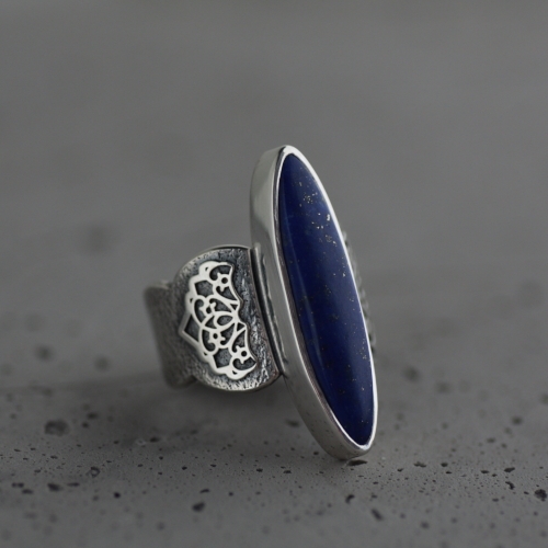 Srebrny pierścień z lapisem lazuli / Salczyńska / Biżuteria / Pierścionki