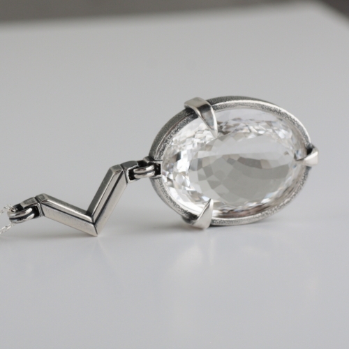 Kenaz - Srebrny Wisior z Kryształem Górskim / Salczyńska / Biżuteria / Wisiory