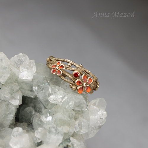 Gałązki leśne w czerwieni z kroplą koloru- pierścionek z brązu z cyrkonią / Drakonaria / Biżuteria / Pierścionki