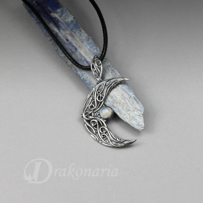 Sindarin- Ithil,wisior,srebro,kamień księżycowy  / Drakonaria / Biżuteria / Wisiory