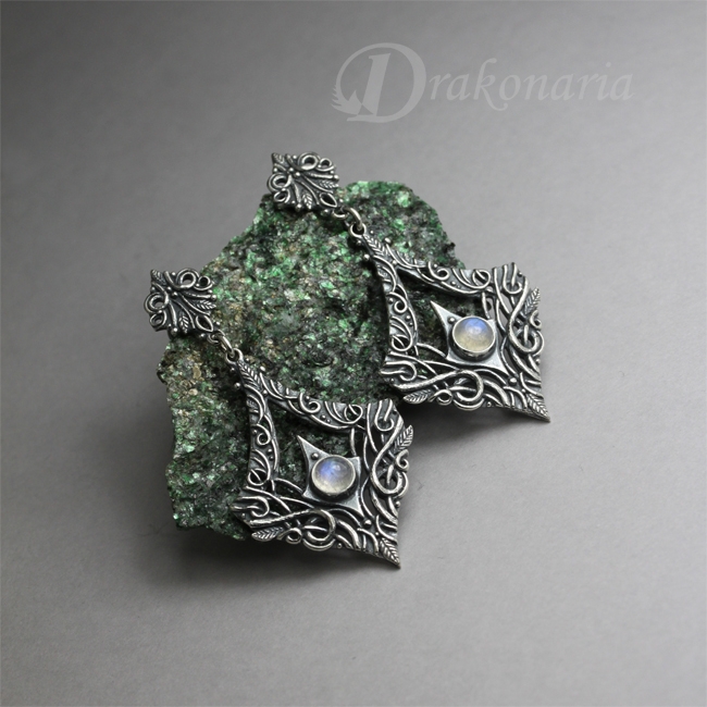 Sindarin - Laer z kamieniem księżycowym / Drakonaria / Biżuteria / Kolczyki