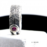 obrączka pierścionek z rubinem - Artur Skrocki w Biżuteria/Pierścionki