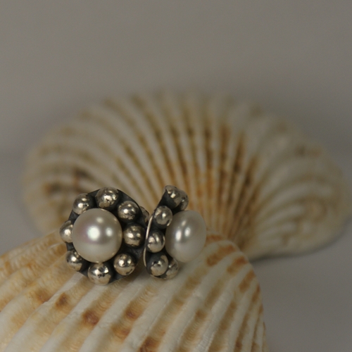 Biała perła w stylu retro / Anioł / Biżuteria / Kolczyki