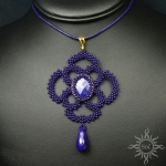 Safaia, ażurowy wisior z lapis lazuli, beading - Sol w Biżuteria/Wisiory