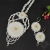 Snow White, ślubne kolczyki, haft koralikowy / Sol / Biżuteria / Kolczyki