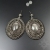 Celebros II, kolczyki ze srebrnymi obsydianami, haft koralikowy