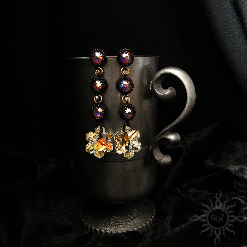 Śnieżynki crystal ab, kolczyki z kryształami Swarovskiego, beading / Sol / Biżuteria / Kolczyki