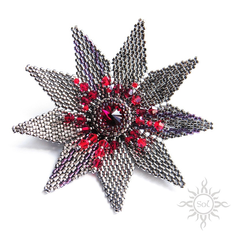 Gwiazda Południa, broszka z kryształami Swarovskiego, beading / Sol / Biżuteria / Broszki