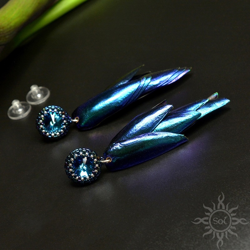 Yashil, niebieskie kolczyki z kryształami Swarovskiego, beading / Sol / Biżuteria / Kolczyki