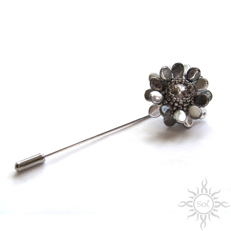 Silver Flower, szpila, broszka, beading / Sol / Biżuteria / Broszki