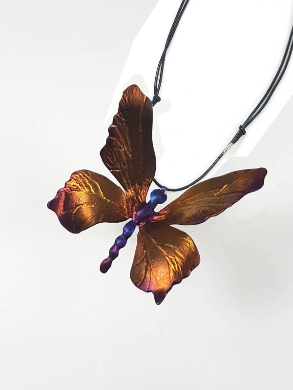 Motyl z tytanu / galeria OKO / Biżuteria / Naszyjniki