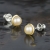 Kolczyki z  naturalnymi perłami - Classic Pearls - kolor łososiowy