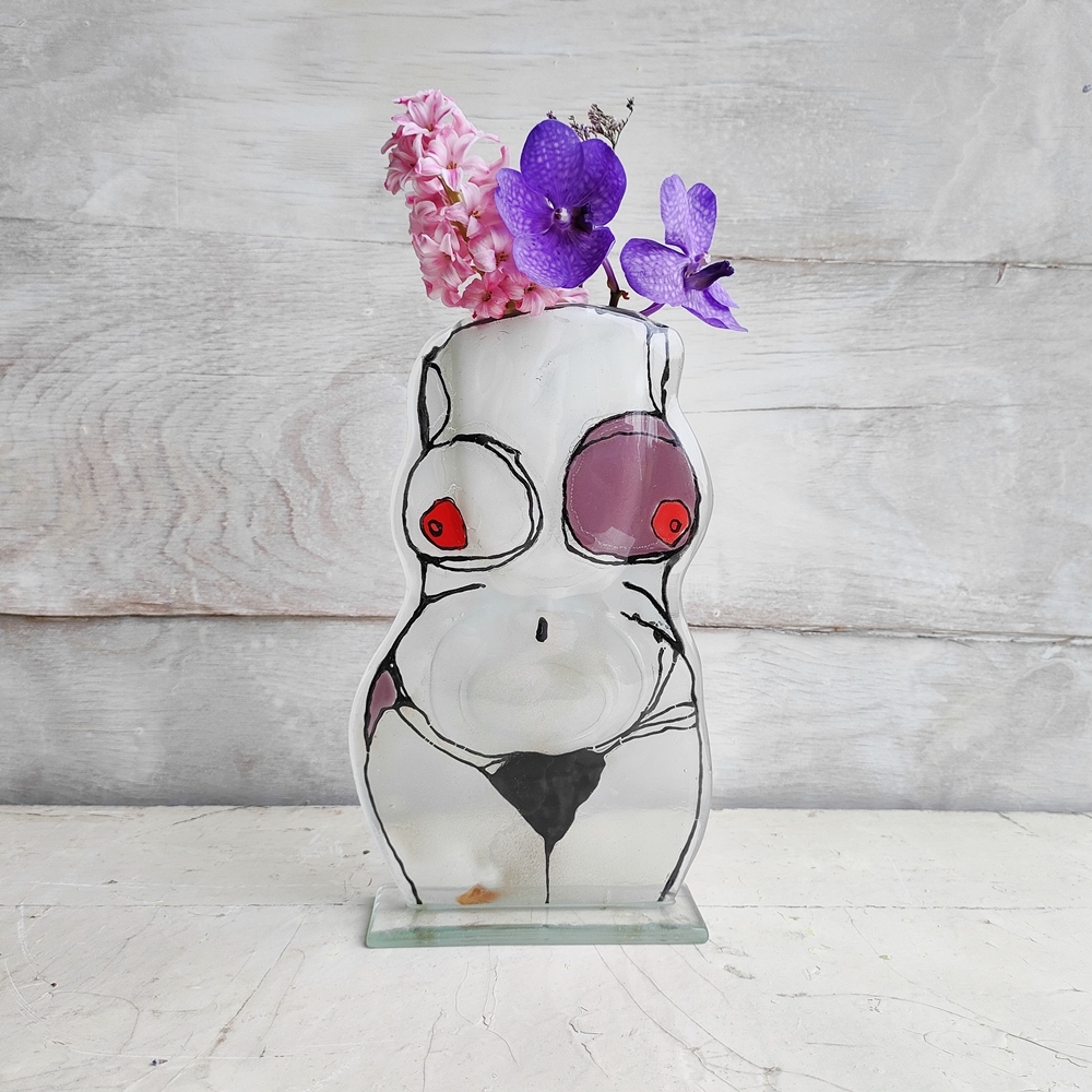 Szklany wazon w kształcie kobiecego ciała / Monika Tarasin-Lenart / Dekoracja Wnętrz / Szkło